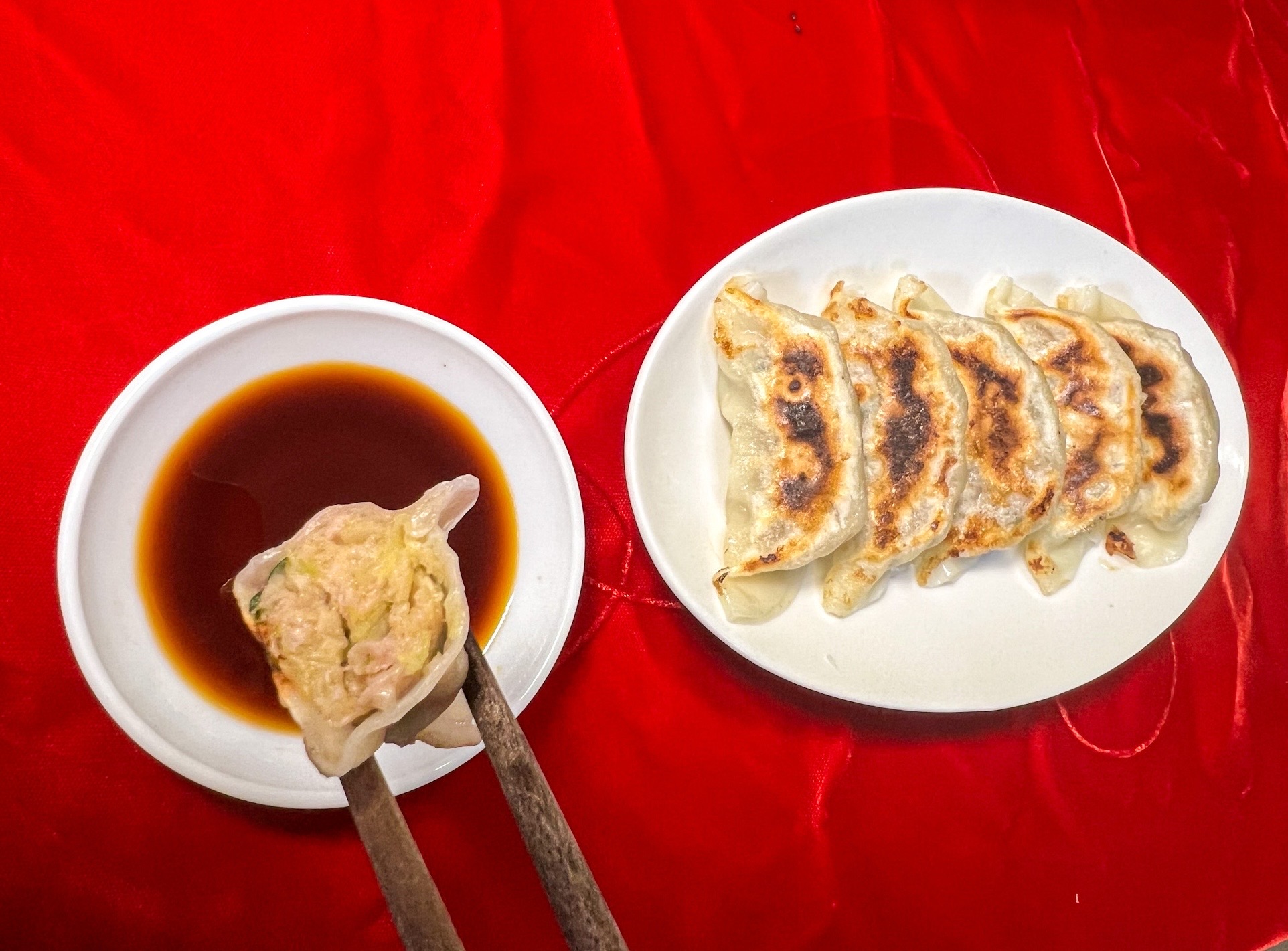 王家　肉餃子